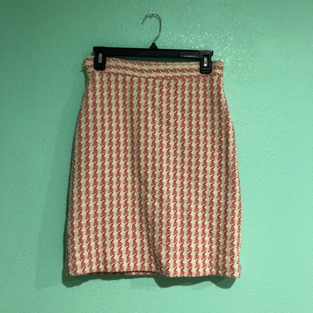 Banana Republic Pink and White Skirt